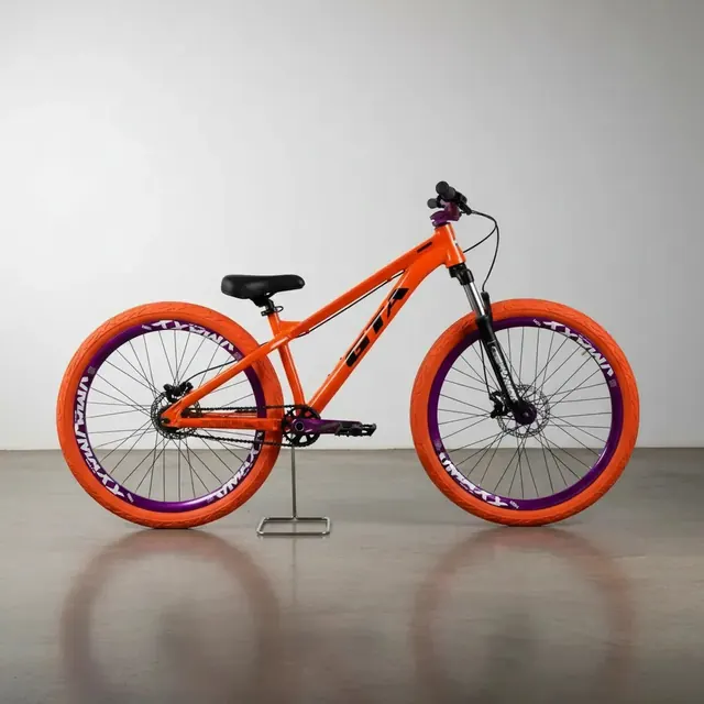 GTA Gravity Dirt Jump Aro 26 Cubo Barulhento